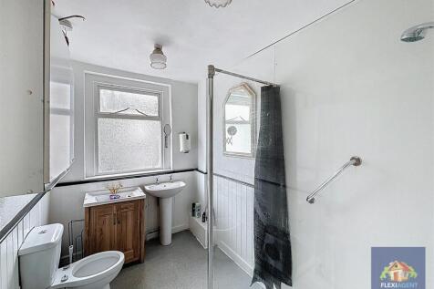First Floor Bathroom