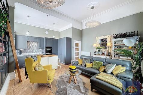 Kitchen/Lounge