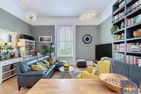 Kitchen/Lounge