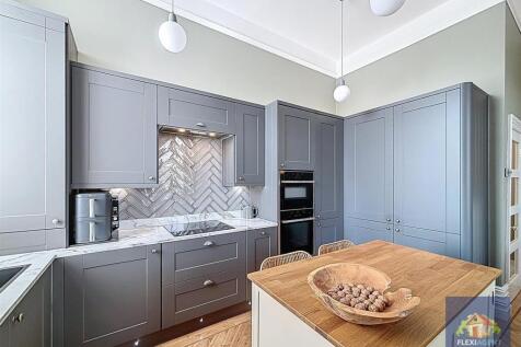Kitchen/Lounge