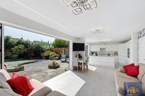 Kitchen/Diner/Living Room
