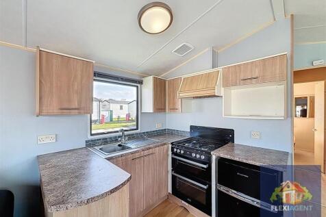 Living/Kitchen