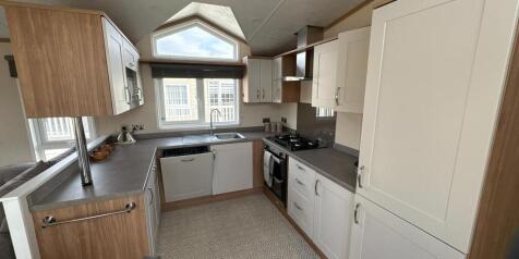 Kitchen/Living Area