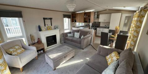 Kitchen/Living Area
