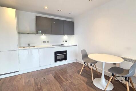 Kitchen / Dining