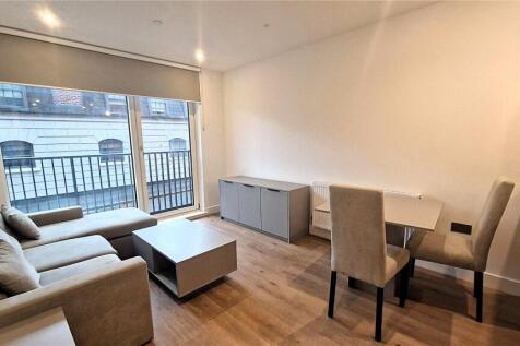Living/Dining Area