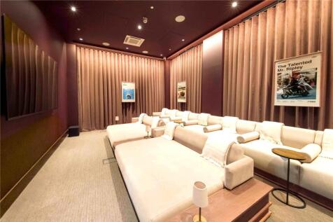 Cinema Lounge