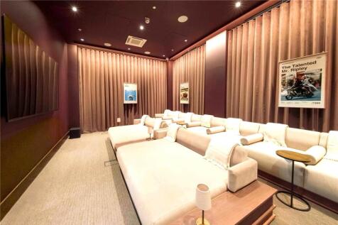 Cinema Lounge