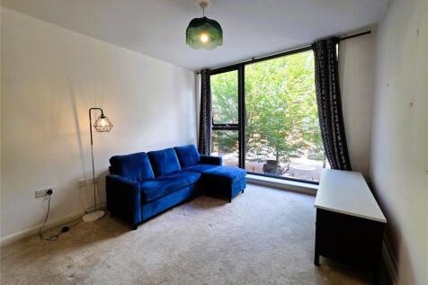 Living/Kitchen