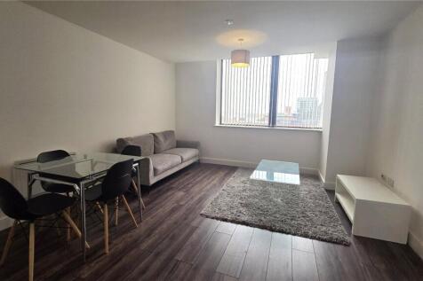 Living  / Dining
