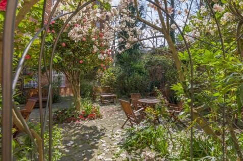 Property Image 4