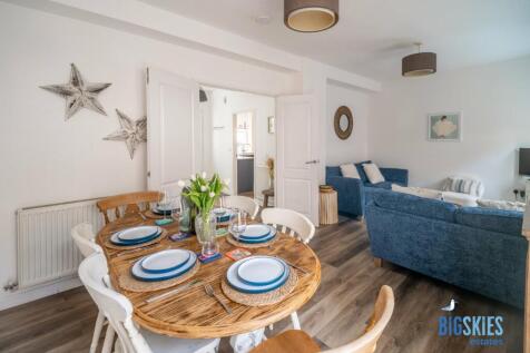 Dining and Sitting Room 