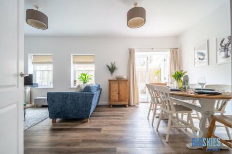 Sitting and Dining Room