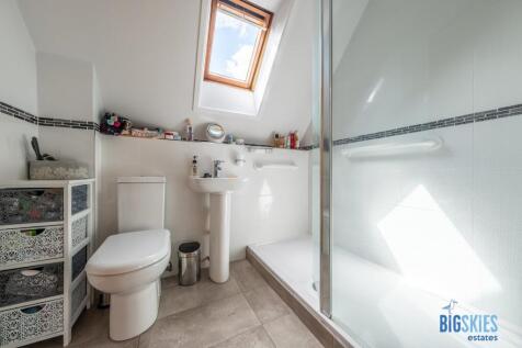 Family Shower Room