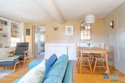 Sitting and Dining Room