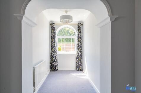 Alcove off the Main Living Space