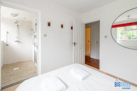 Ground Floor Bedroom and En-suite