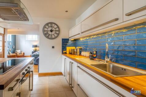 Kitchen Dining Area