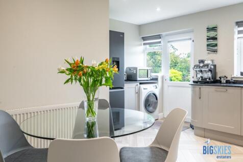 Kitchen - door to garden