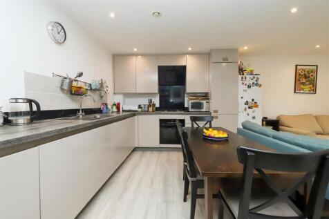 Reve Apartments