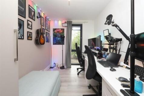 Reve Apartments
