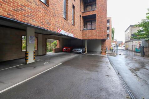 Reve Apartments
