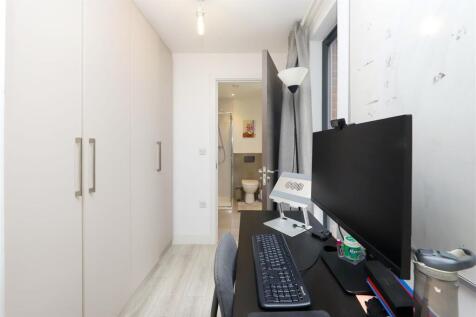 Reve Apartments
