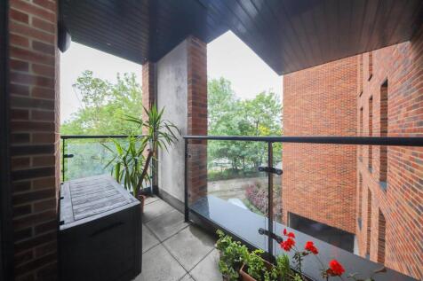 Reve Apartments