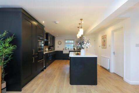 Westbury Lodge Close