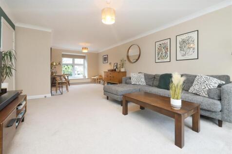 Westbury Lodge Close