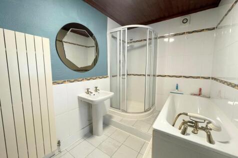 IMG-20241219-WA00...