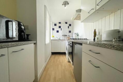 IMG-20250429-WA00...