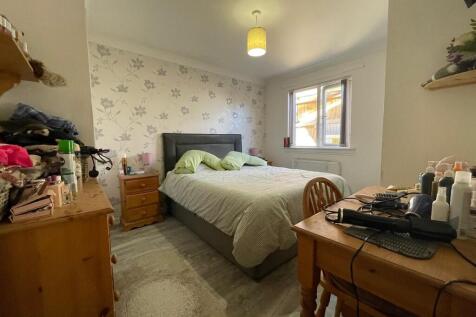 IMG-20250401-WA00...