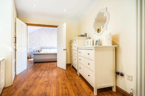 Bedroom 1 dressing room