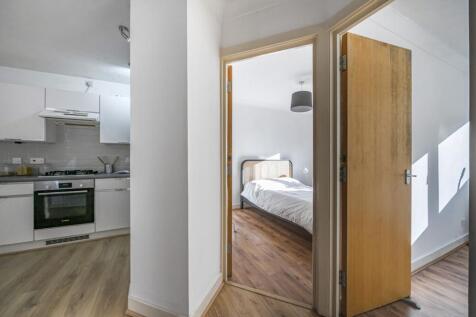 Kitchen and entrance areas