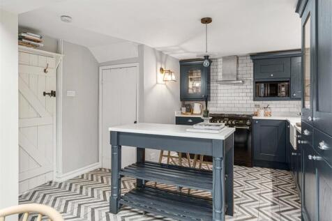 Quin Cottage - 30.jpg