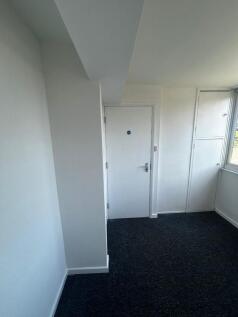 Room 4 4.jpg