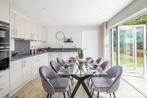 belwood oaks, penicuik