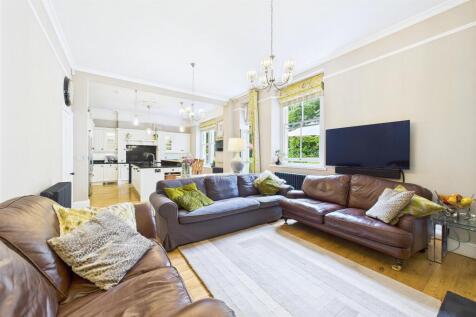 Kitchen, Dining &amp; Family Room