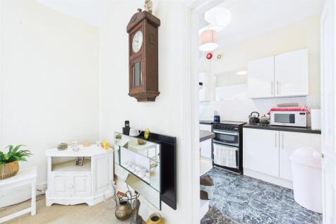 Flat 1 - Kitchen