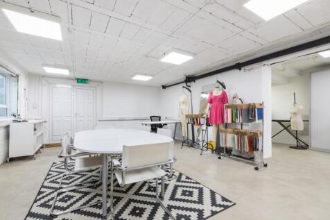 OFFICE 2.jpg