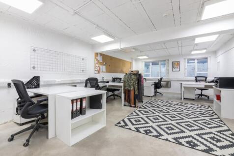 OFFICE 6.jpg