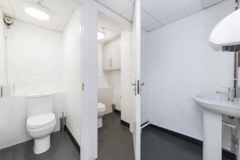 TOIELT 1.jpg