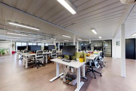 5thFloor212RegentsParkRoad12152020_115833.jpg