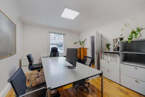 OFFICE 2.jpg
