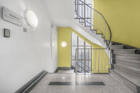 hall 2.jpg