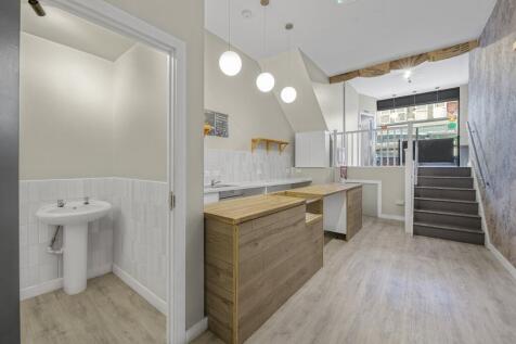 KITCHEN 1.jpg