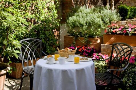 Patio_5.jpeg