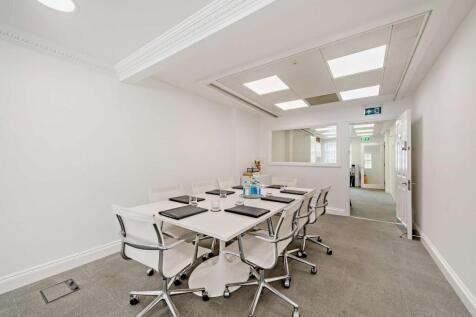 8655775interior15800.jpg