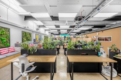 OFFICE 4.jpg